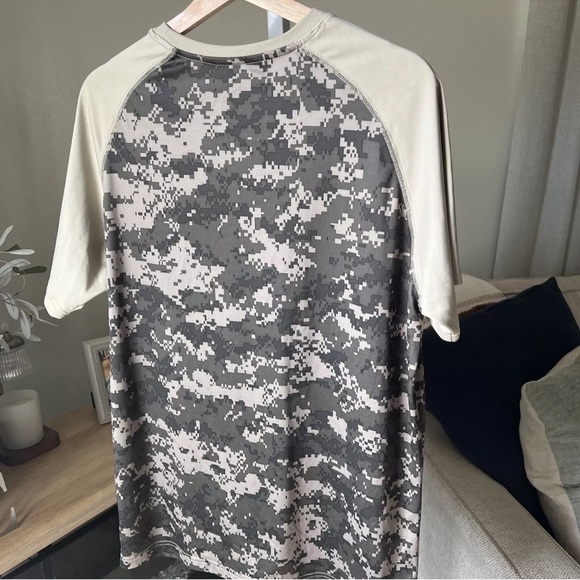 US ARMY Men’s Active Style S/S Camo Pattern Shirt Size M - Picture 10 of 10